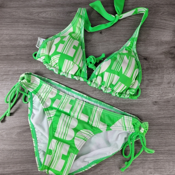 Billabong Other - Billabong 2 piece Bikini Set with Reversible Top